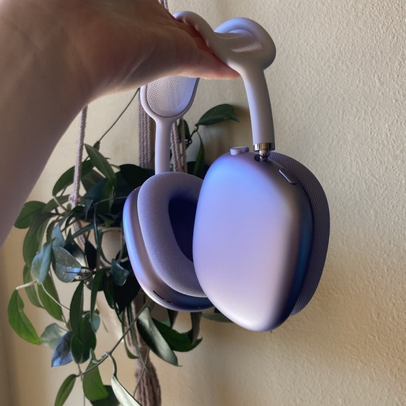 Apple AirPods Max Purple 💜 **please read description - Picture 3 of 9